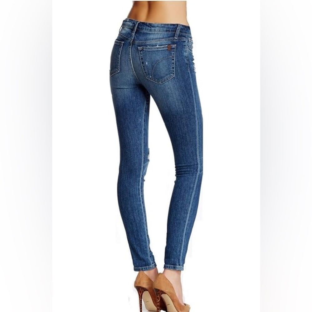 Joe’s Jeans Skinny Becky Distresses Denim